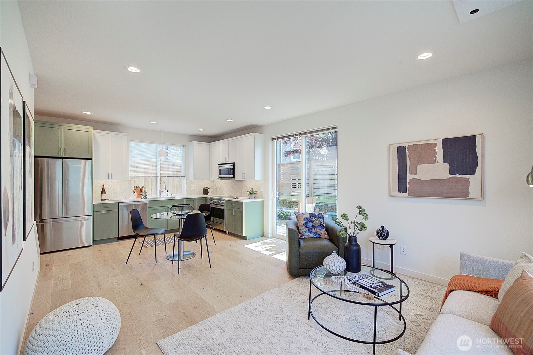 8319 25th Avenue NW, Seattle, WA 98117, photo 4 of 29