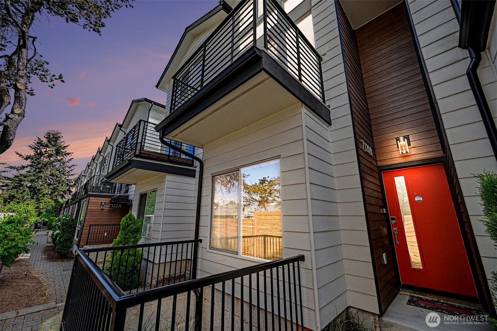 7120 B Beacon Avenue S #2, Seattle, WA 98108, photo 2 of 36