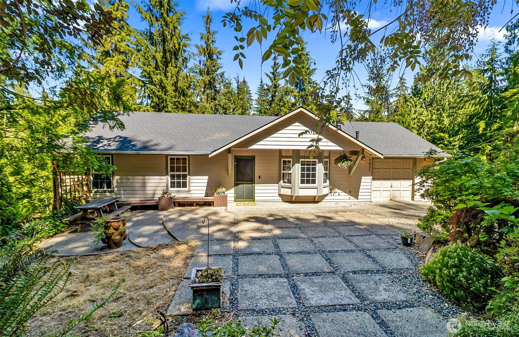 5827 176th Drive SE, Snohomish, WA 98290, photo 2 of 4