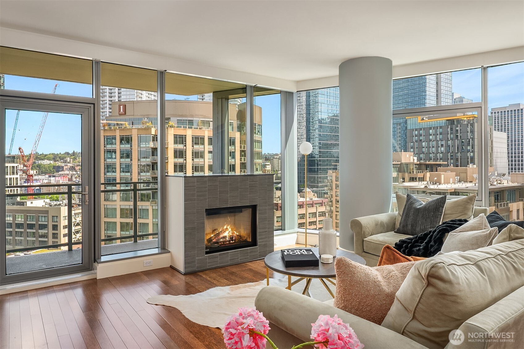 820 Blanchard Street #1605, Seattle, WA 98121, photo 2 of 38