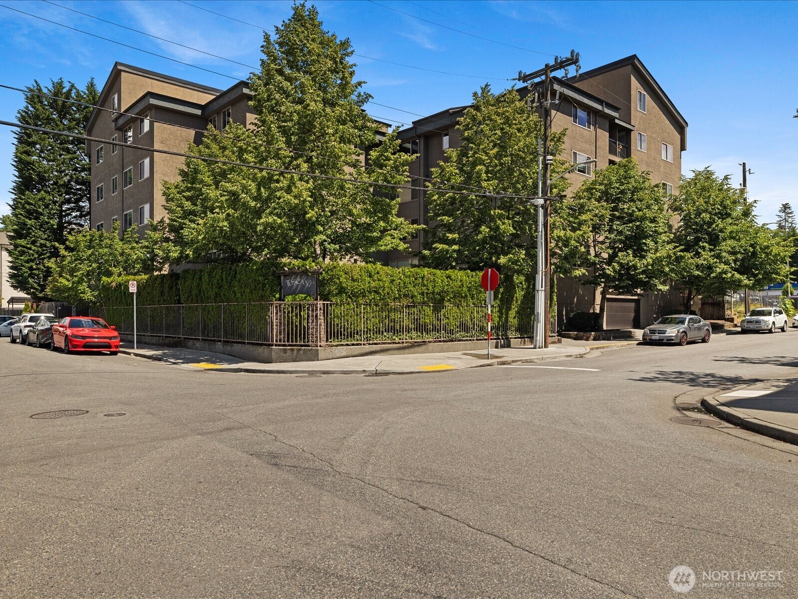 14300 32nd Avenue NE #408, Seattle, WA 98125, photo 5 of 40