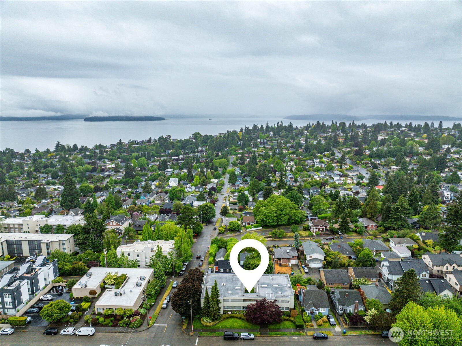 4457 44th Avenue SW #101, Seattle, WA 98116, photo 4 of 35
