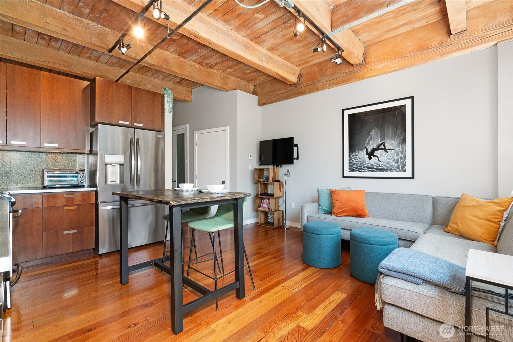1408 12th Avenue #211, Seattle, WA 98122, photo 4 of 39