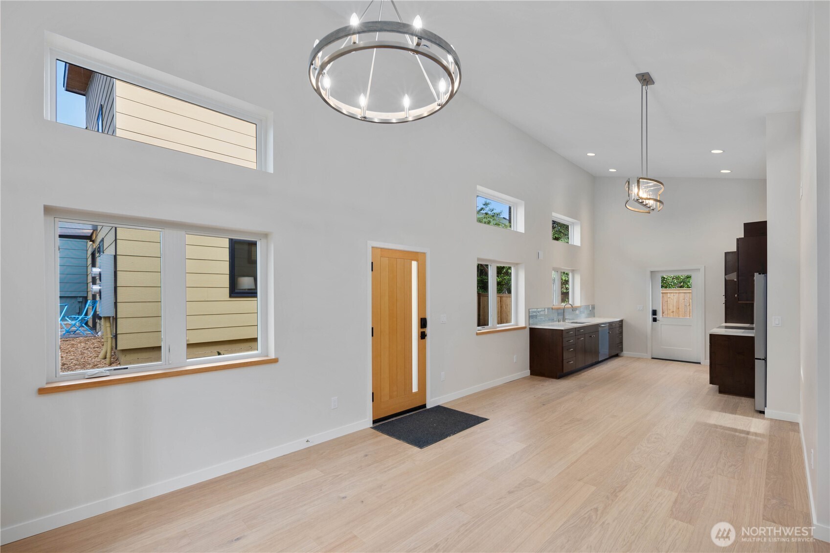 8623 30th Avenue SW, Seattle, WA 98126, photo 3 of 24