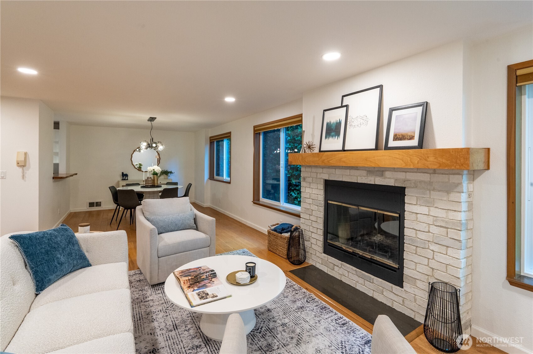 1028 Lakeview Boulevard E #8, Seattle, WA 98102, photo 4 of 30