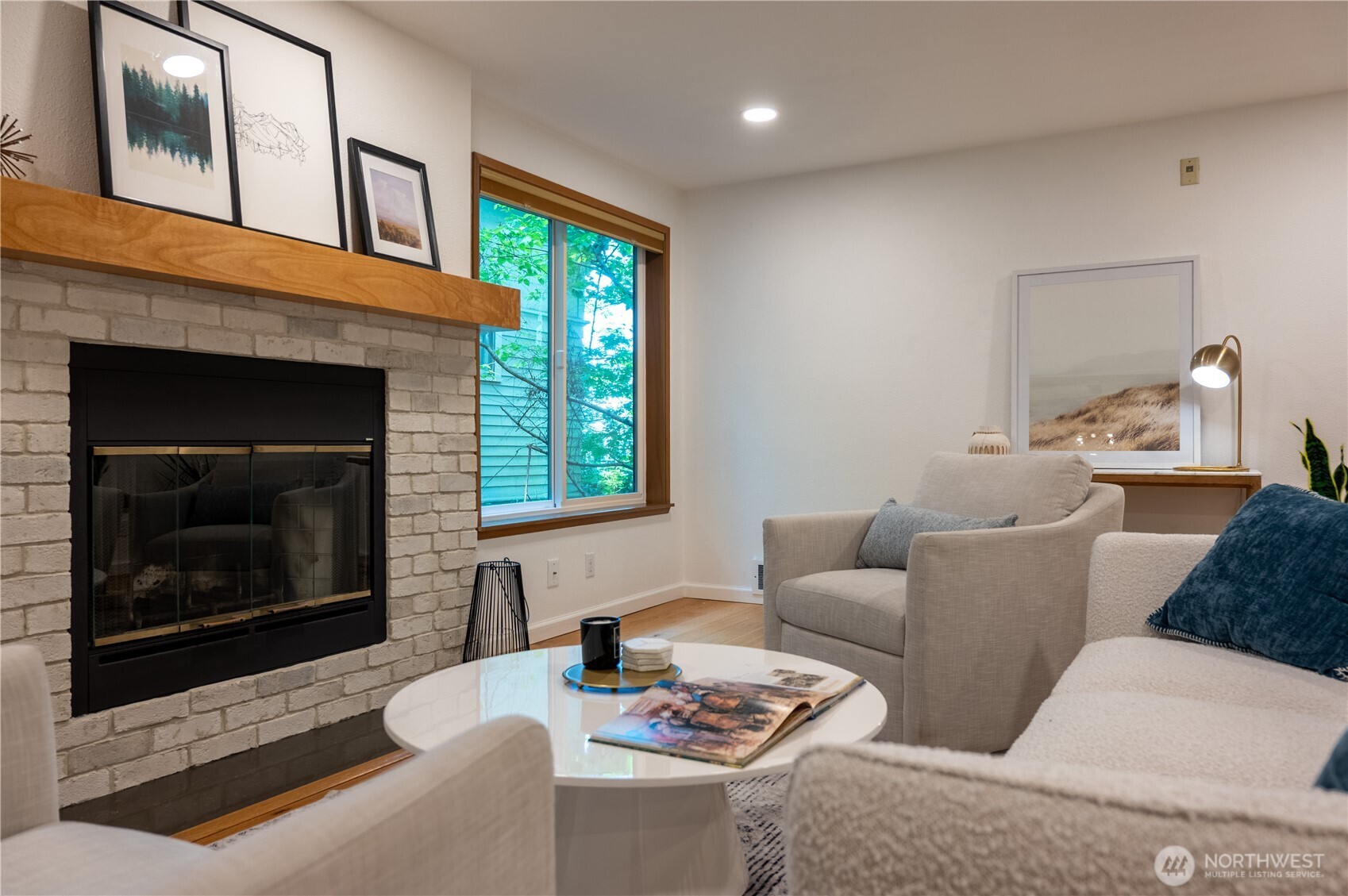1028 Lakeview Boulevard E #8, Seattle, WA 98102, photo 5 of 30