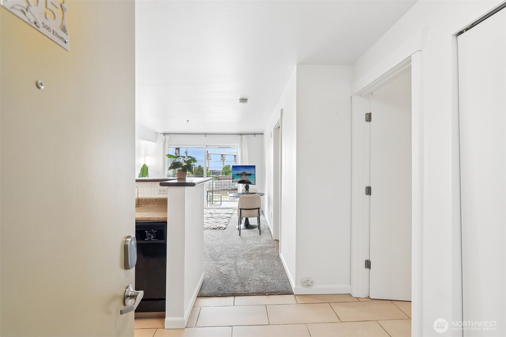 500 Elliott Avenue W #405, Seattle, WA 98119, photo 4 of 27