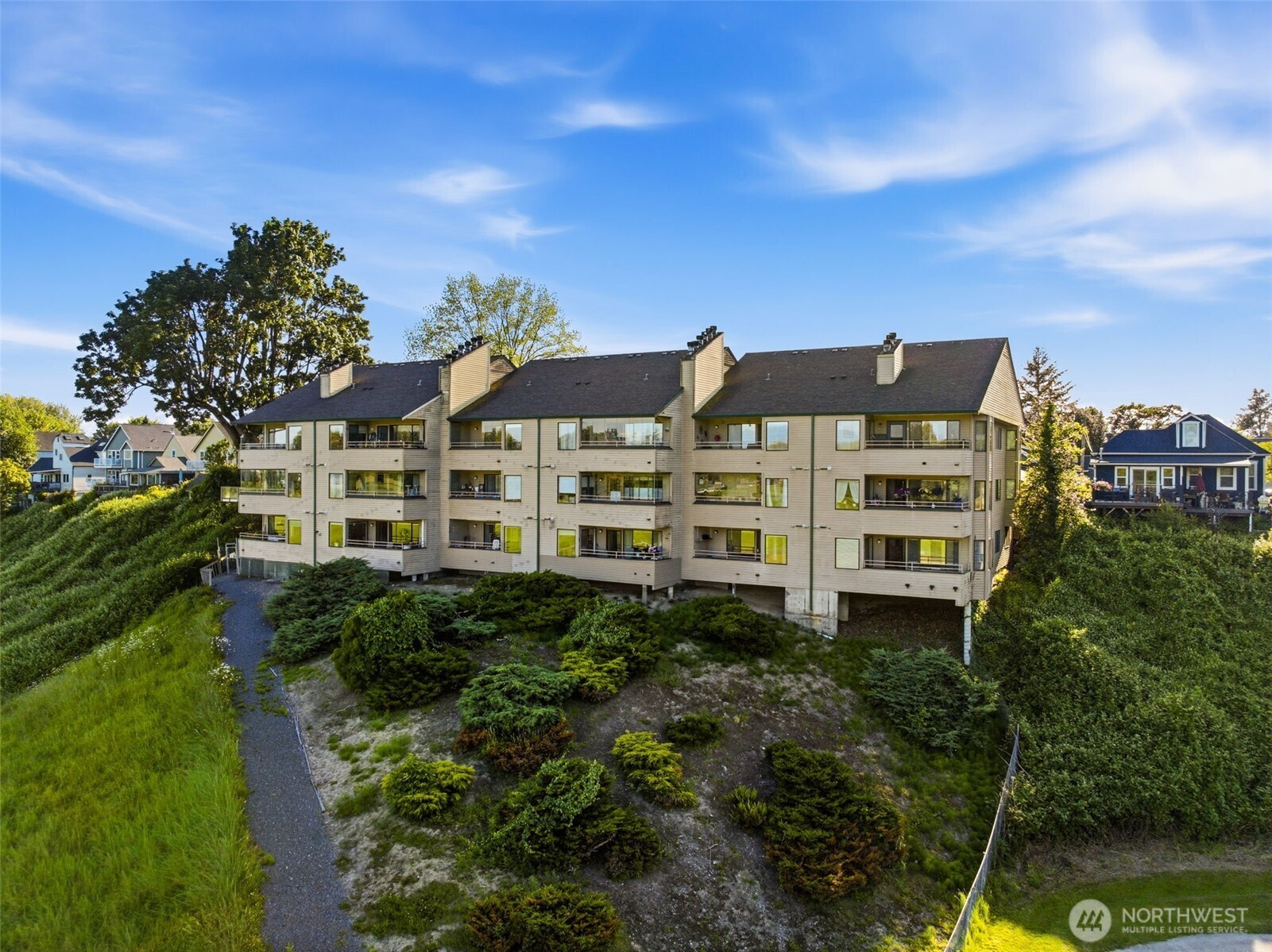 101 Pine Ave #105