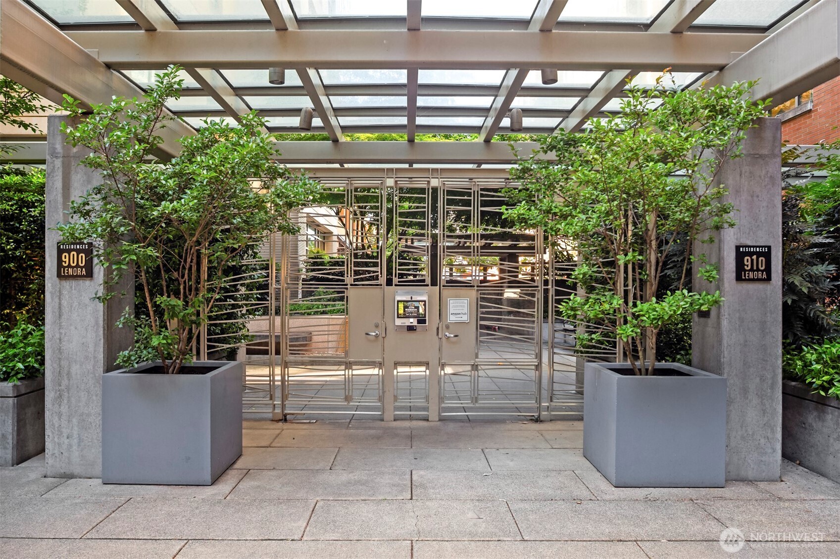 910 Lenora Street #S1000, Seattle, WA 98121, photo 3 of 39