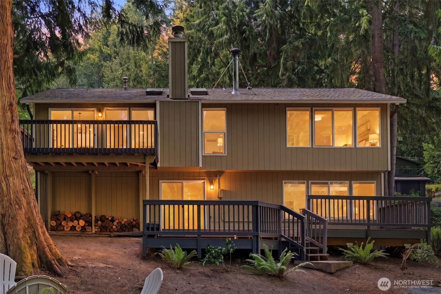 895 Highwood Drive SW