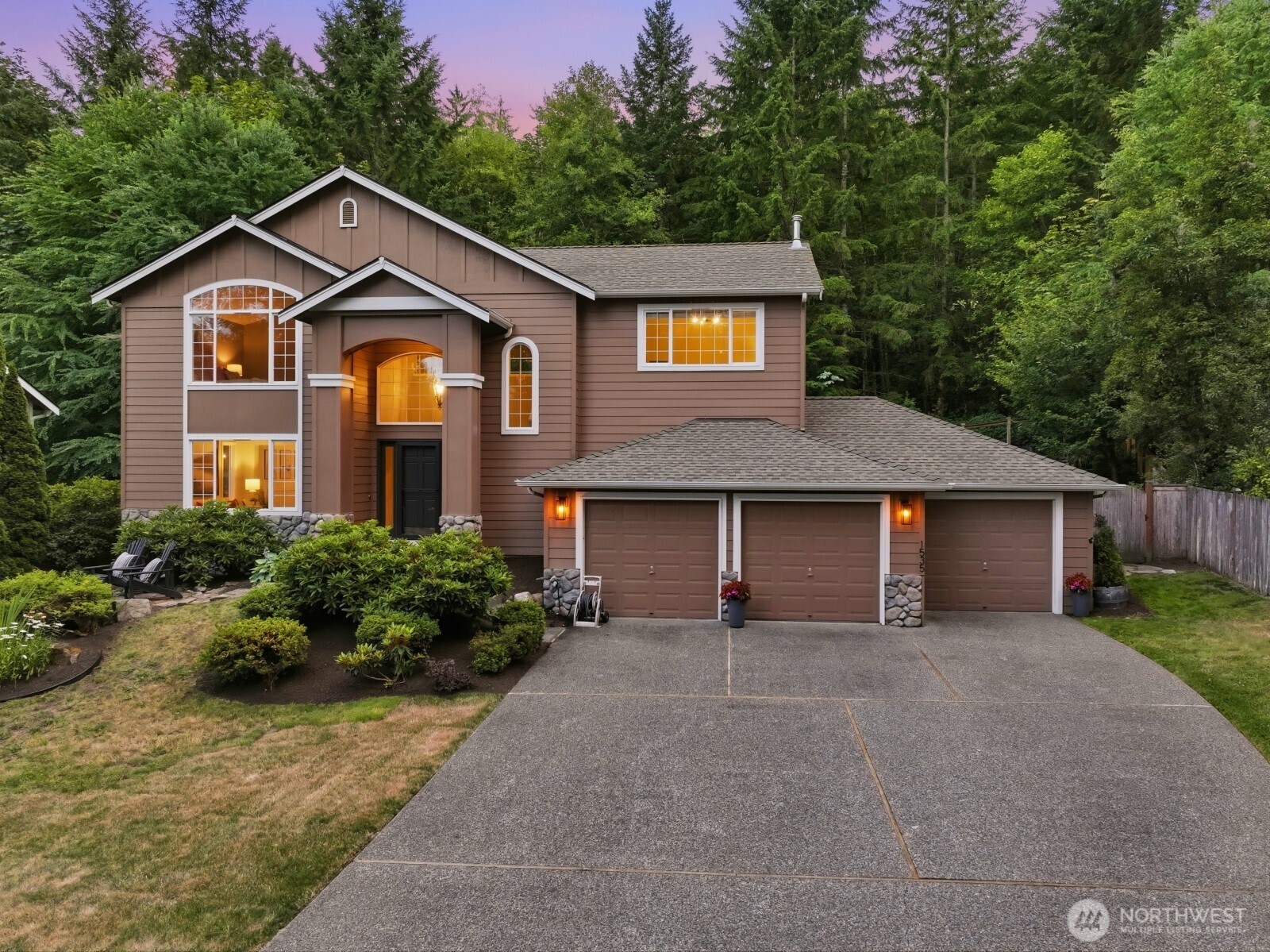 1535 SW 15th Place, North Bend, WA 98045, photo 2 of 3