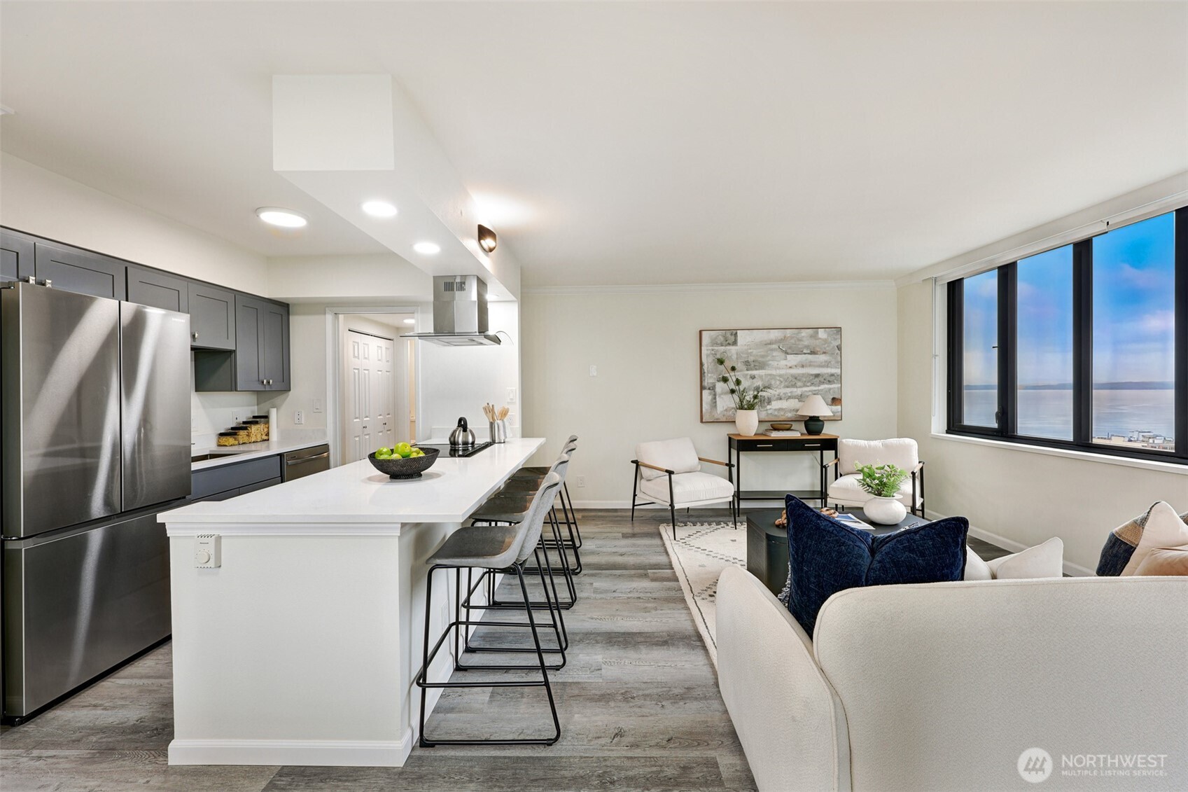 2100 3rd Avenue #1804