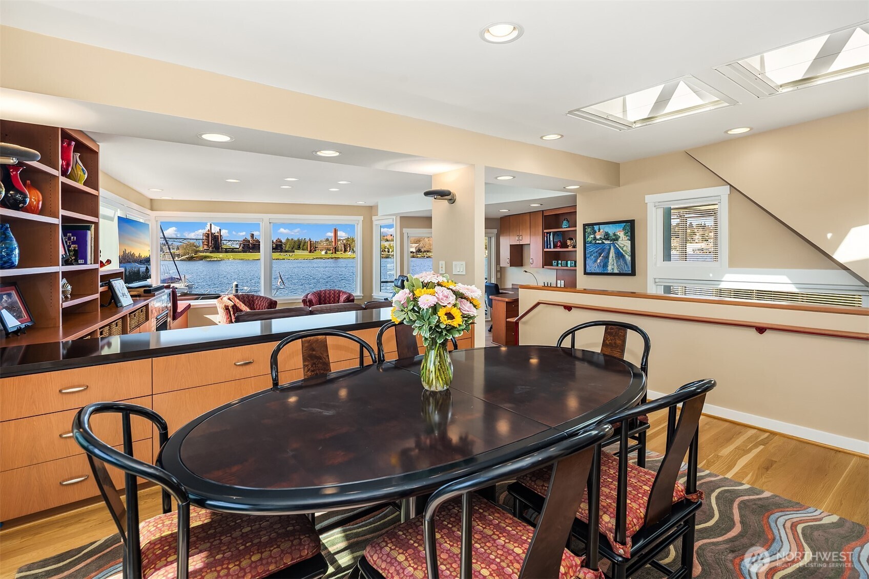 10 E Roanoke Street #2, Seattle, WA 98102-3281, photo 4 of 39