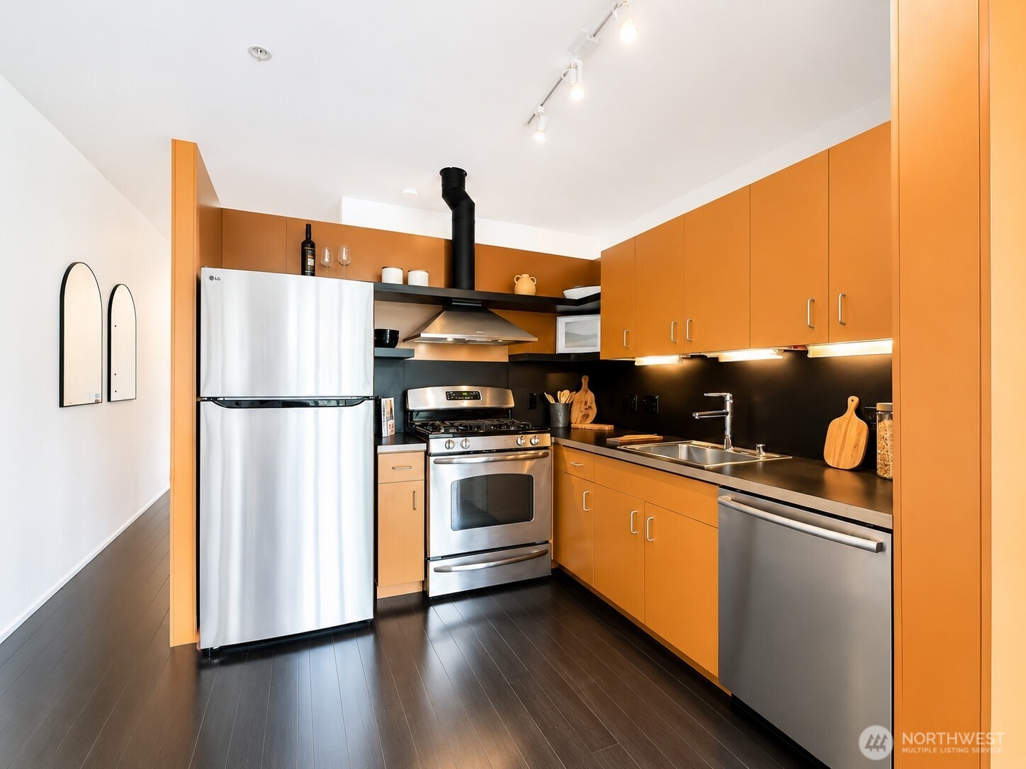 1111 E Pike Street #303, Seattle, WA 98122, photo 3 of 22