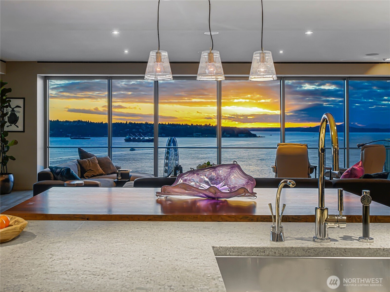 99 Union Street #1102, Seattle, WA 98101, photo 4 of 34
