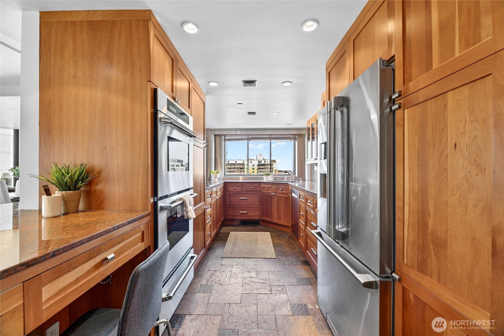 1120 Spring Street #1201, Seattle, WA 98104, photo 5 of 40