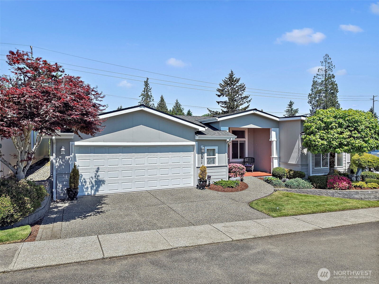 21804 SE 272nd Place, Maple Valley, WA 98038, photo 2 of 2