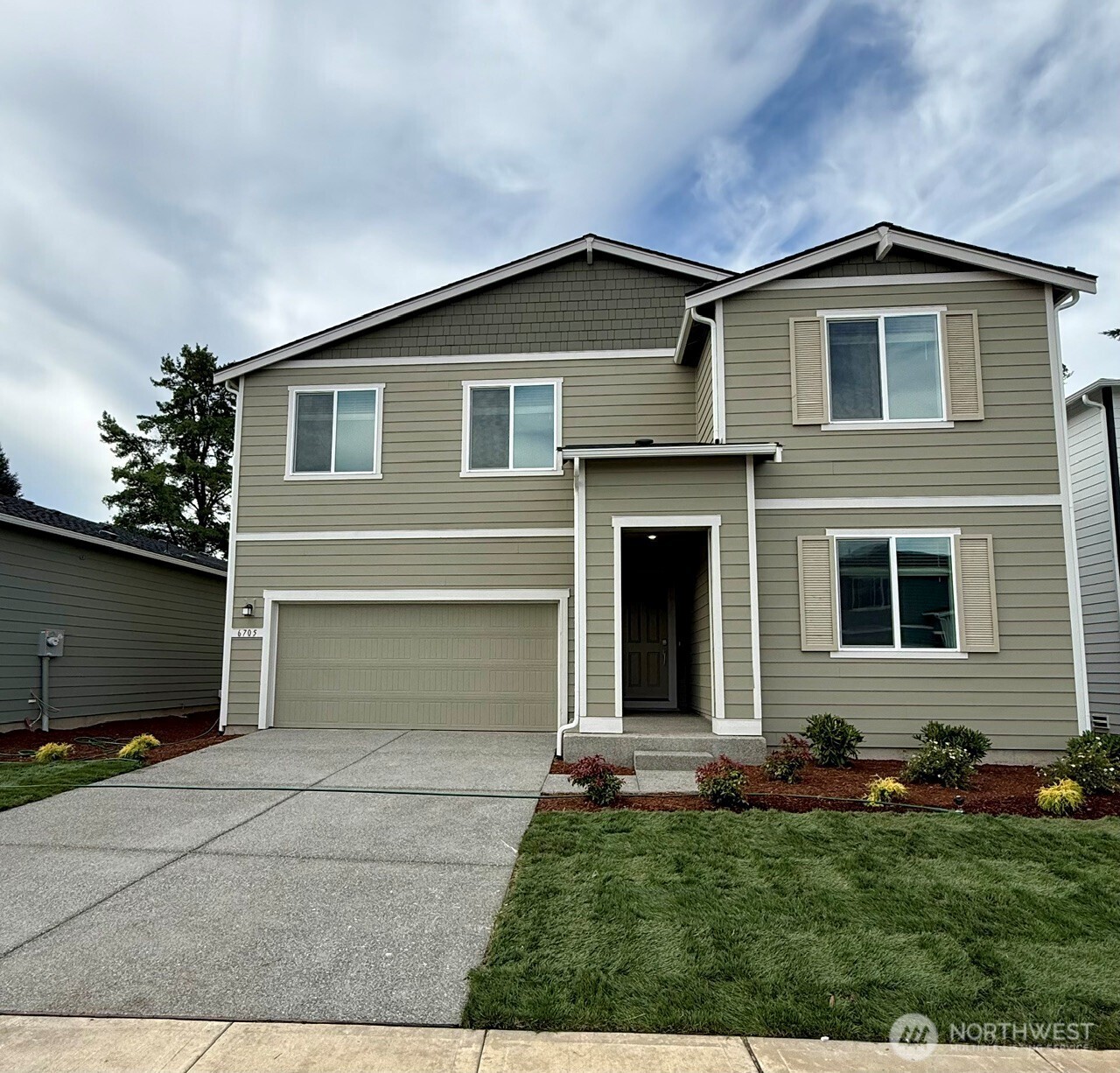 6705 286th Street NW, Stanwood, WA 98292, photo 2 of 2