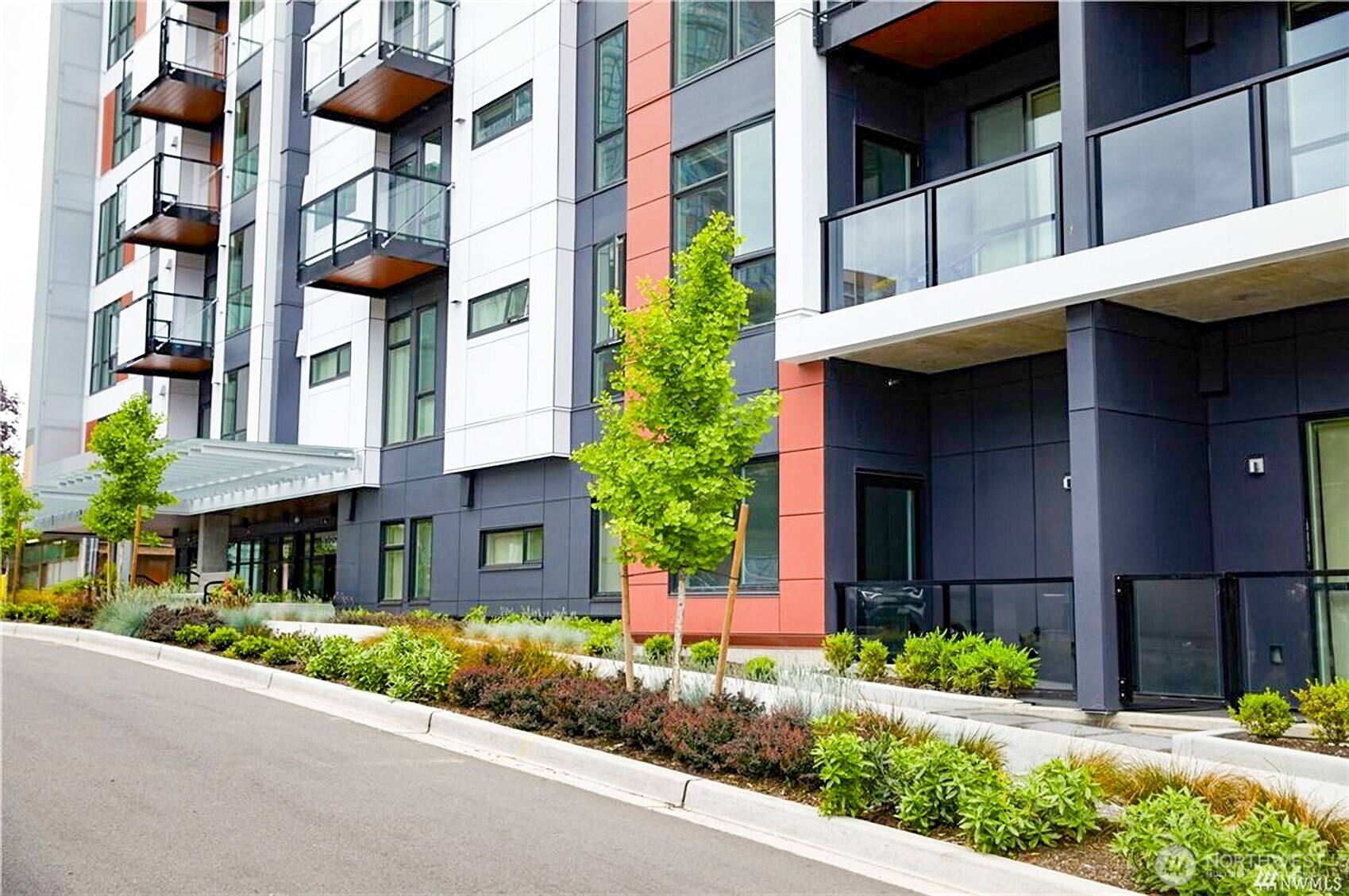 1085 103rd Avenue NE #406, Bellevue, WA 98004, listed at Mira Flats