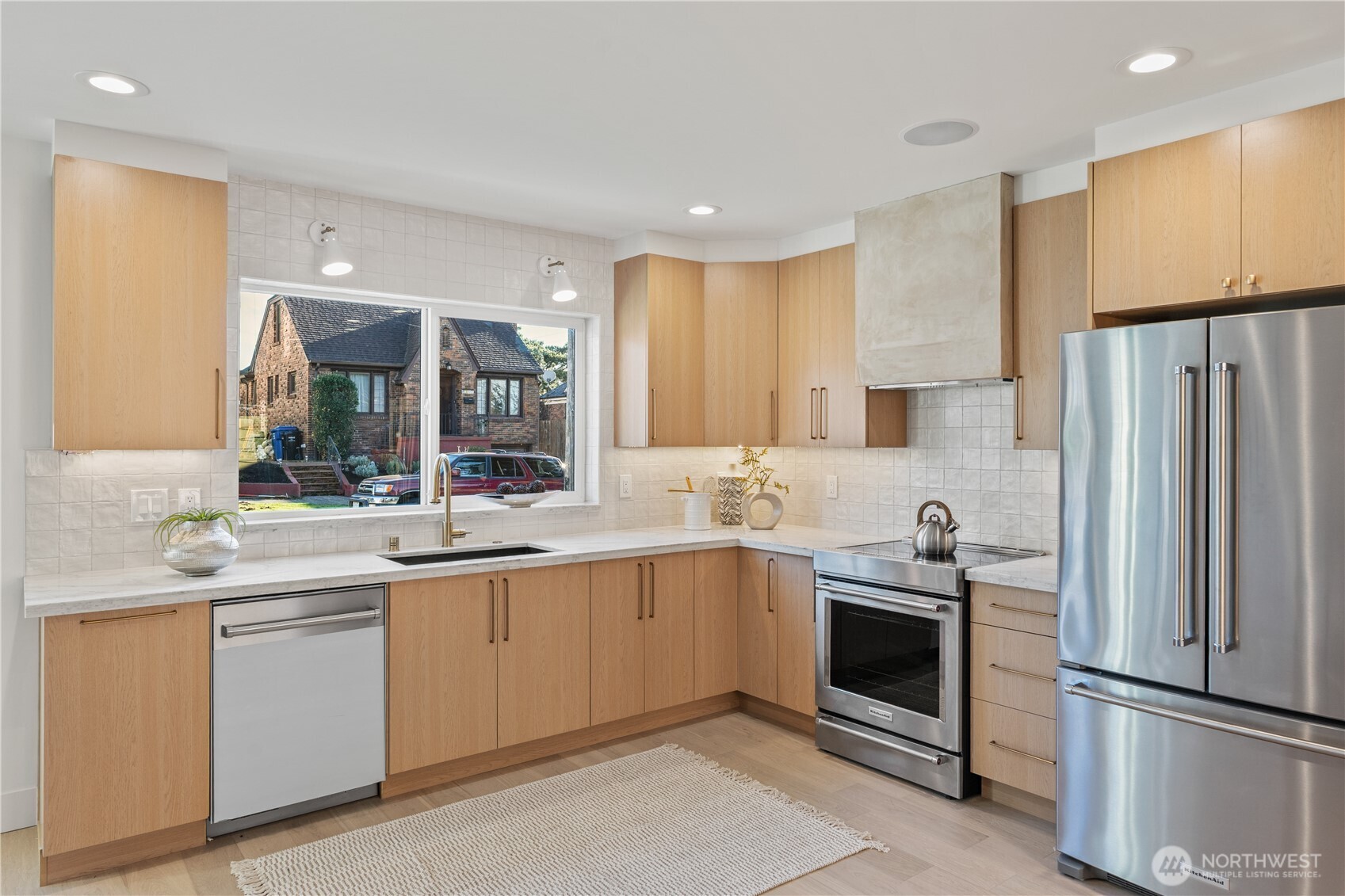 6315 9th Avenue NW, Seattle, WA 98107, photo 3 of 20