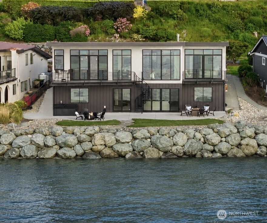 1104 Bayshore Drive