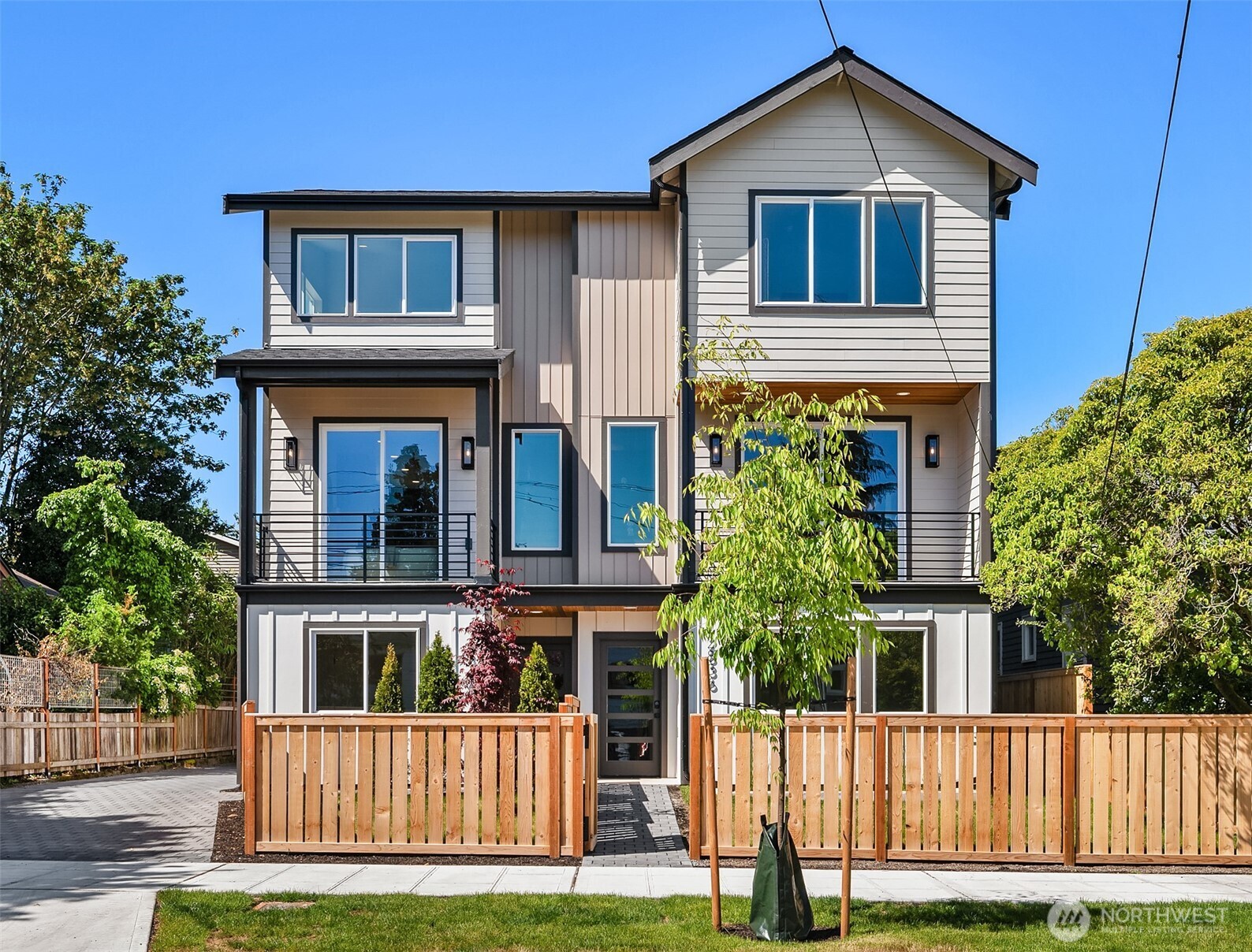 2836 NW 73rd Street #B, Seattle, WA 98117, photo 2 of 21