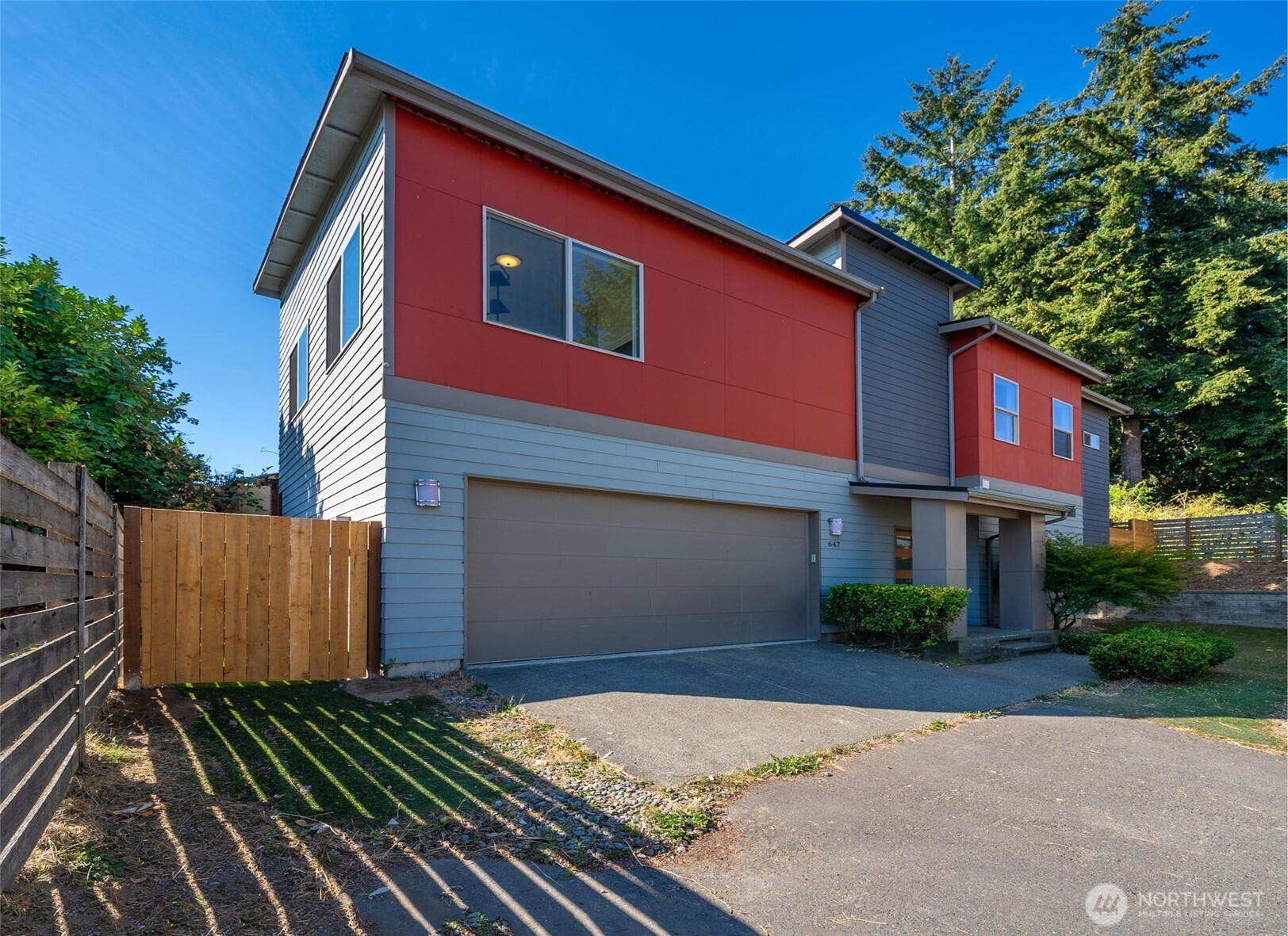 647 S 150th Street