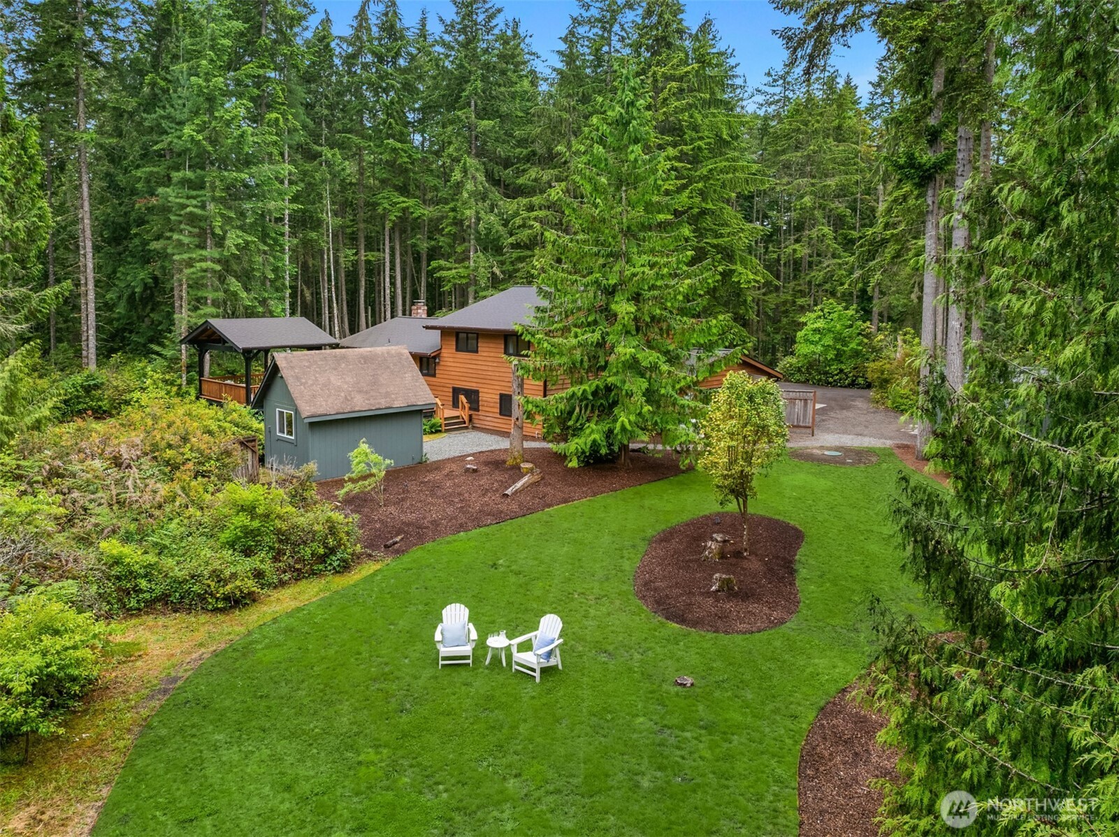 1093 NW Mushroom Lane