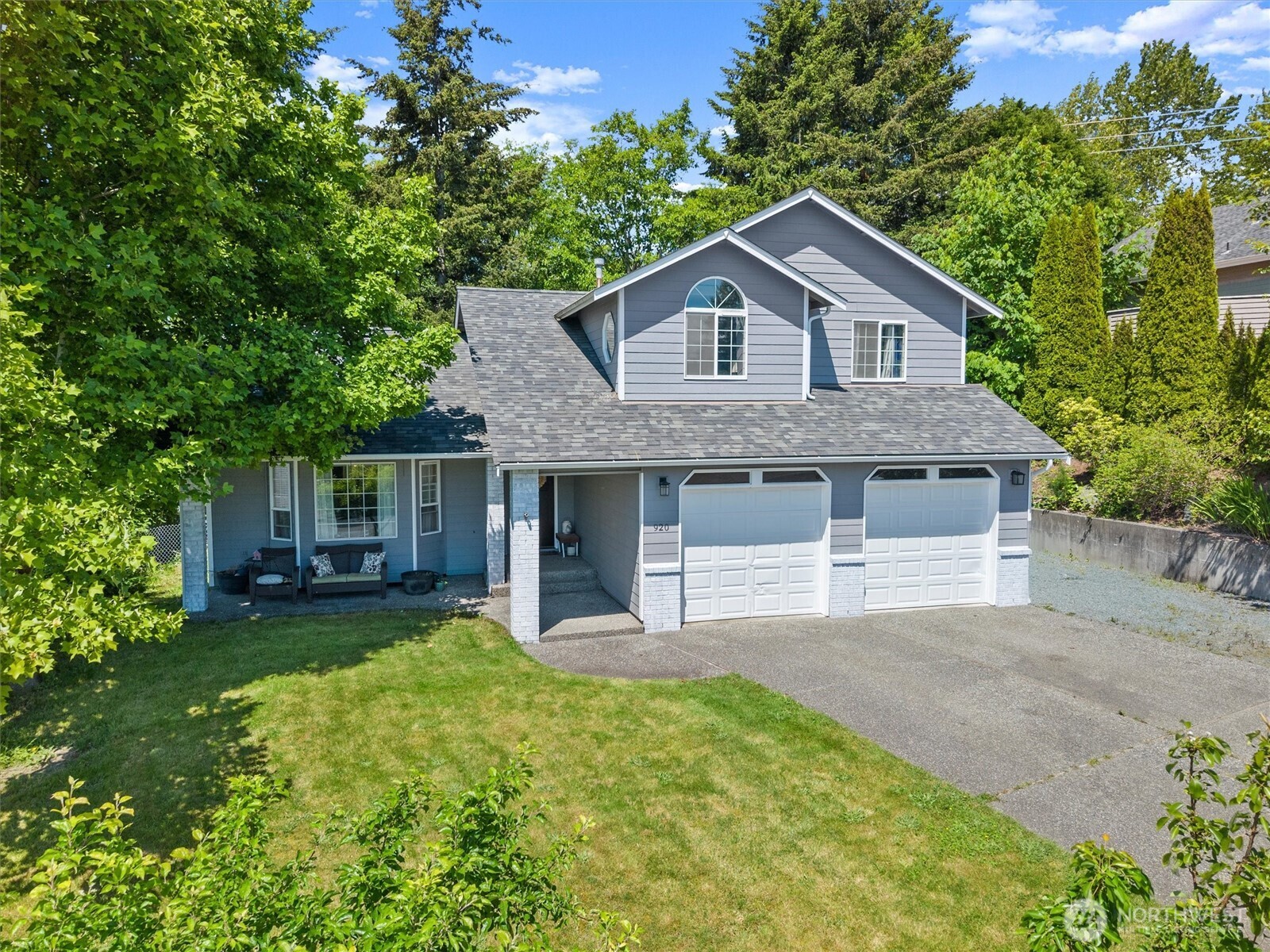920 Alderwood Lane