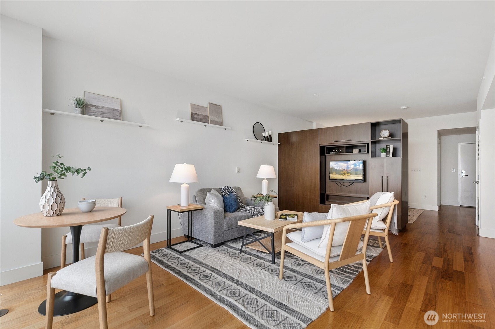 2911 2nd Avenue #811, Seattle, WA 98121, photo 5 of 30