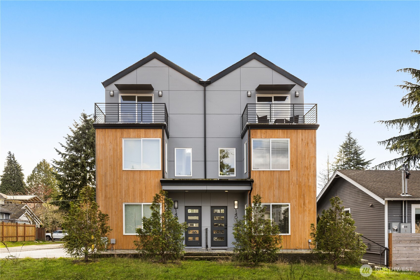 1407 N 103rd Street, Seattle, WA 98133, photo 2 of 22