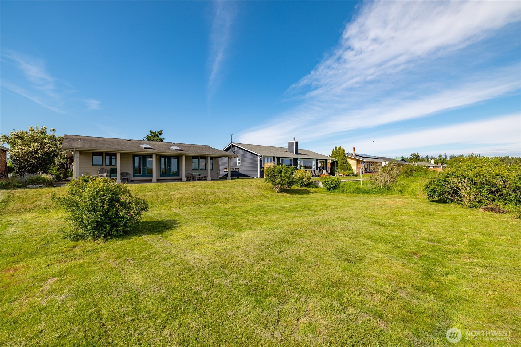 754 Livingston Bay Shore Drive