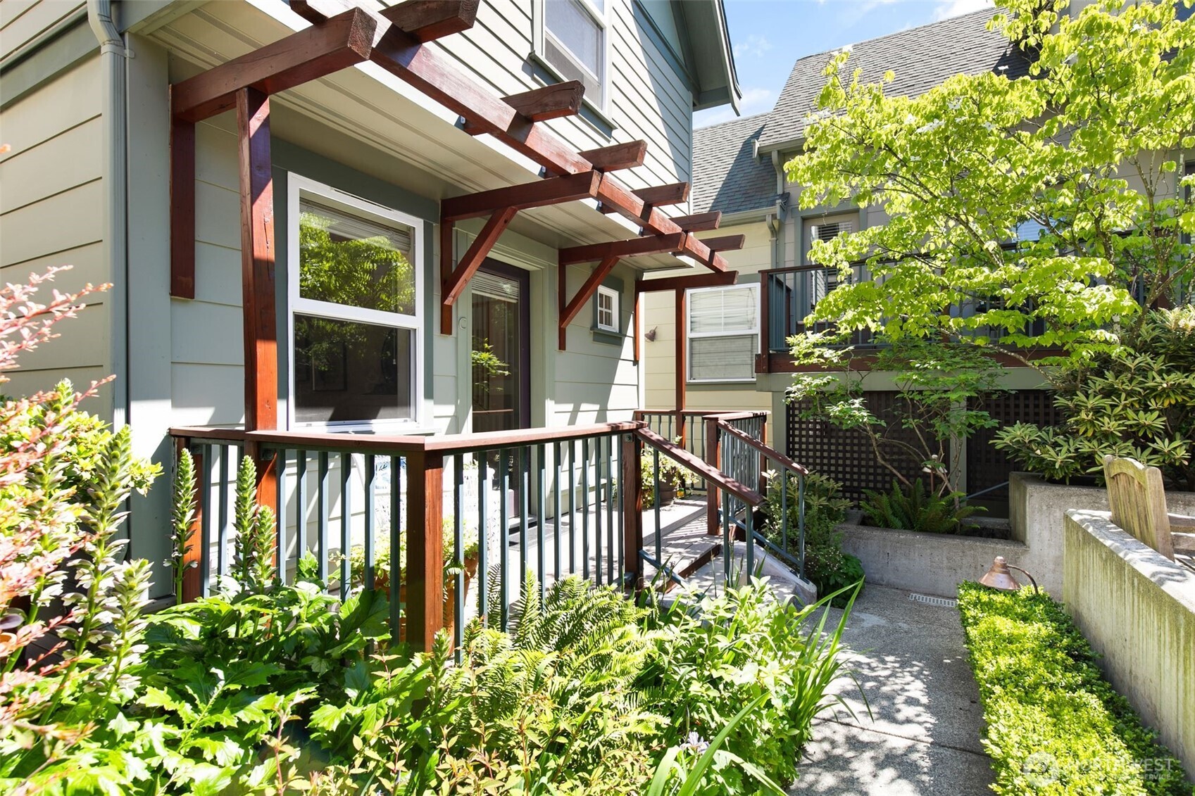 6318 5th Avenue NE #C, Seattle, WA 98115, photo 2 of 28