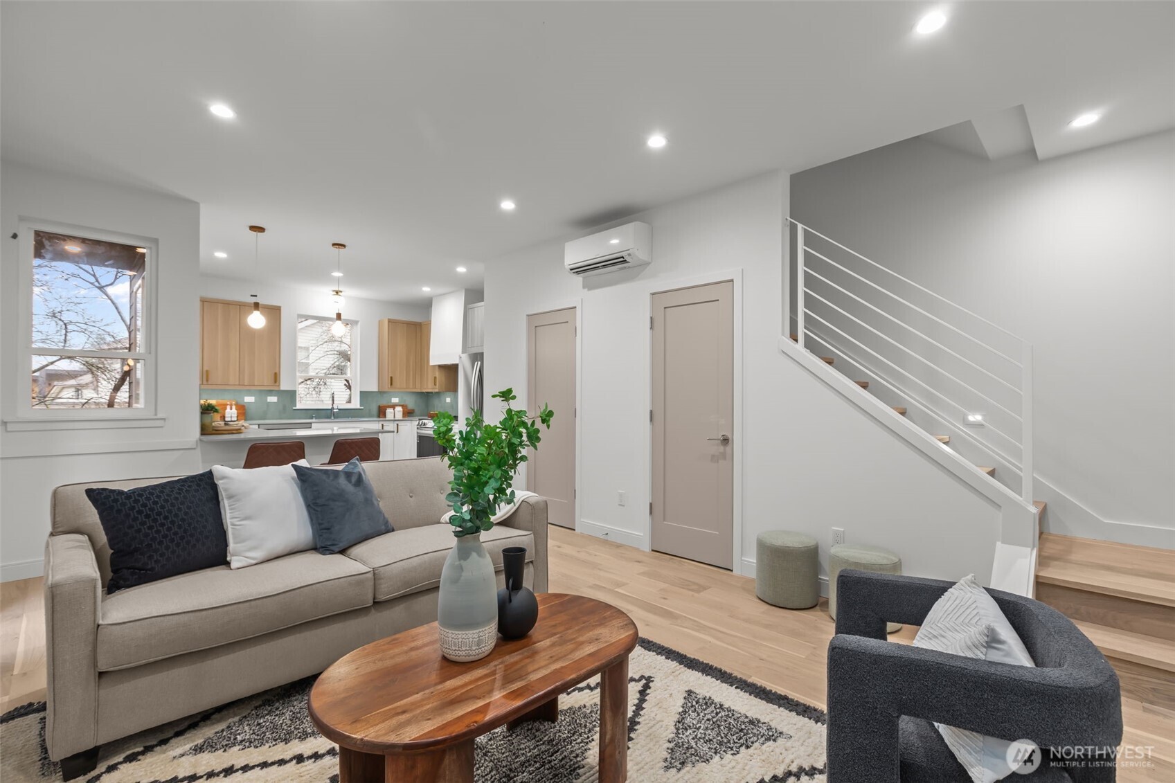 3540 S Dawson Street, Seattle, WA 98118, photo 5 of 31