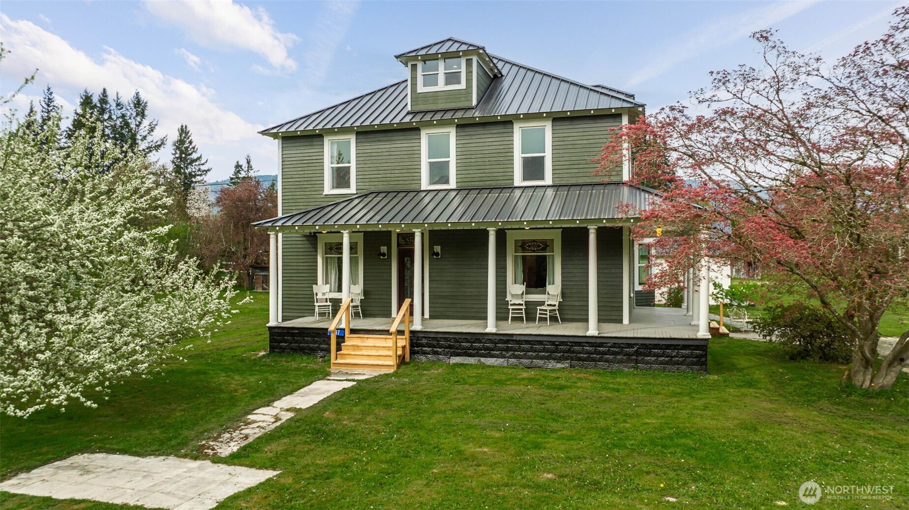 307 Maple Street