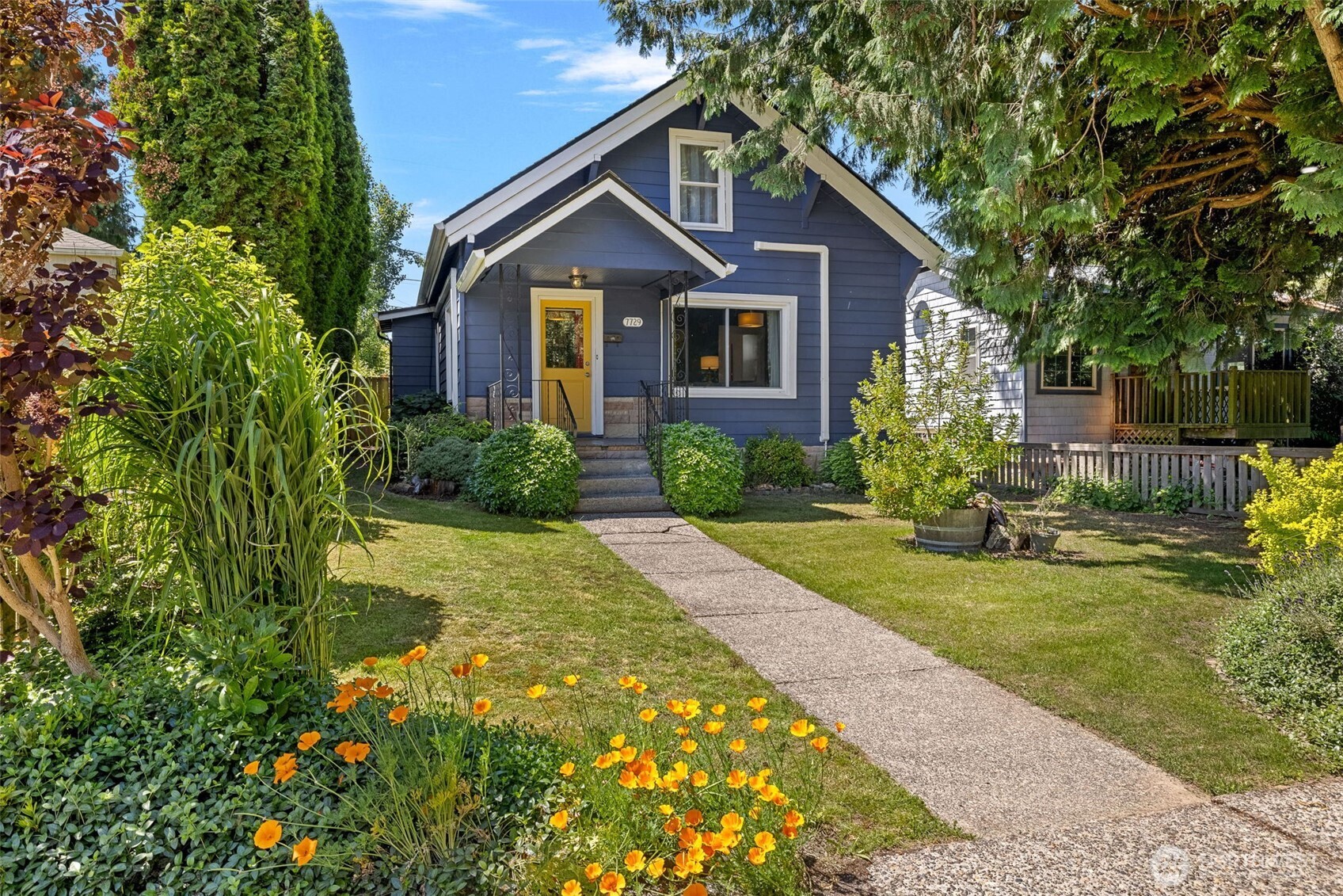 7729 12th Avenue SW, Seattle, WA 98106, photo 2 of 2