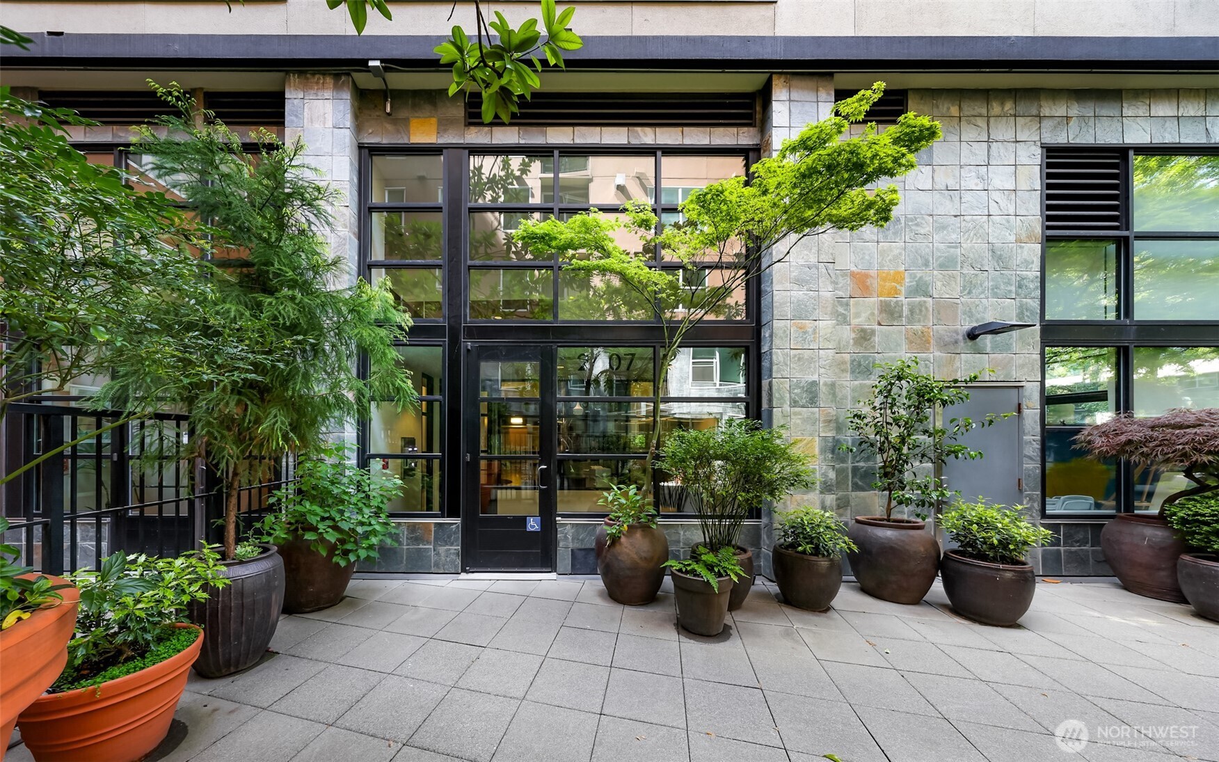 2607 Western Avenue #1203, Seattle, WA 98121, photo 2 of 39