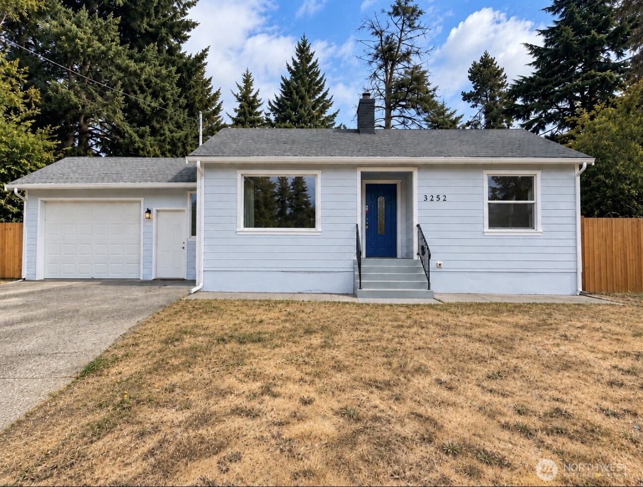 3252 Herren Avenue, Bremerton, WA 98310, photo 3 of 3
