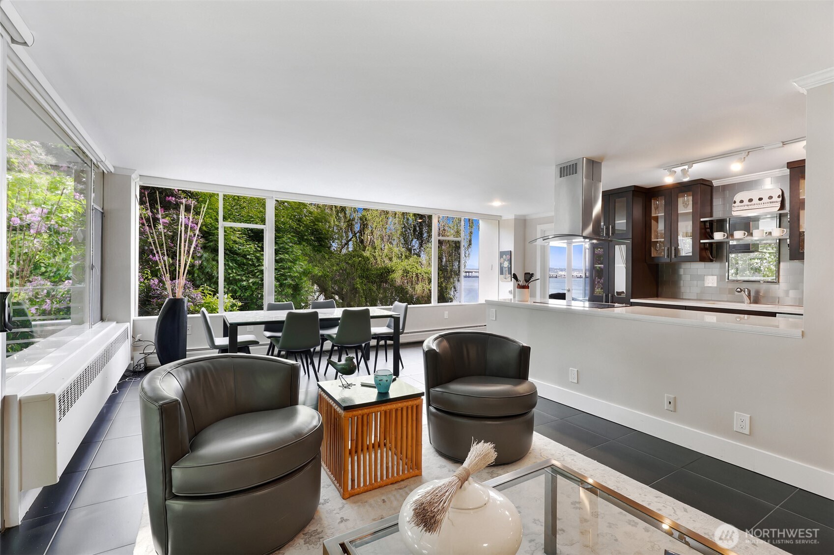2040 43rd Avenue E #201, Seattle, WA 98112, photo 5 of 36