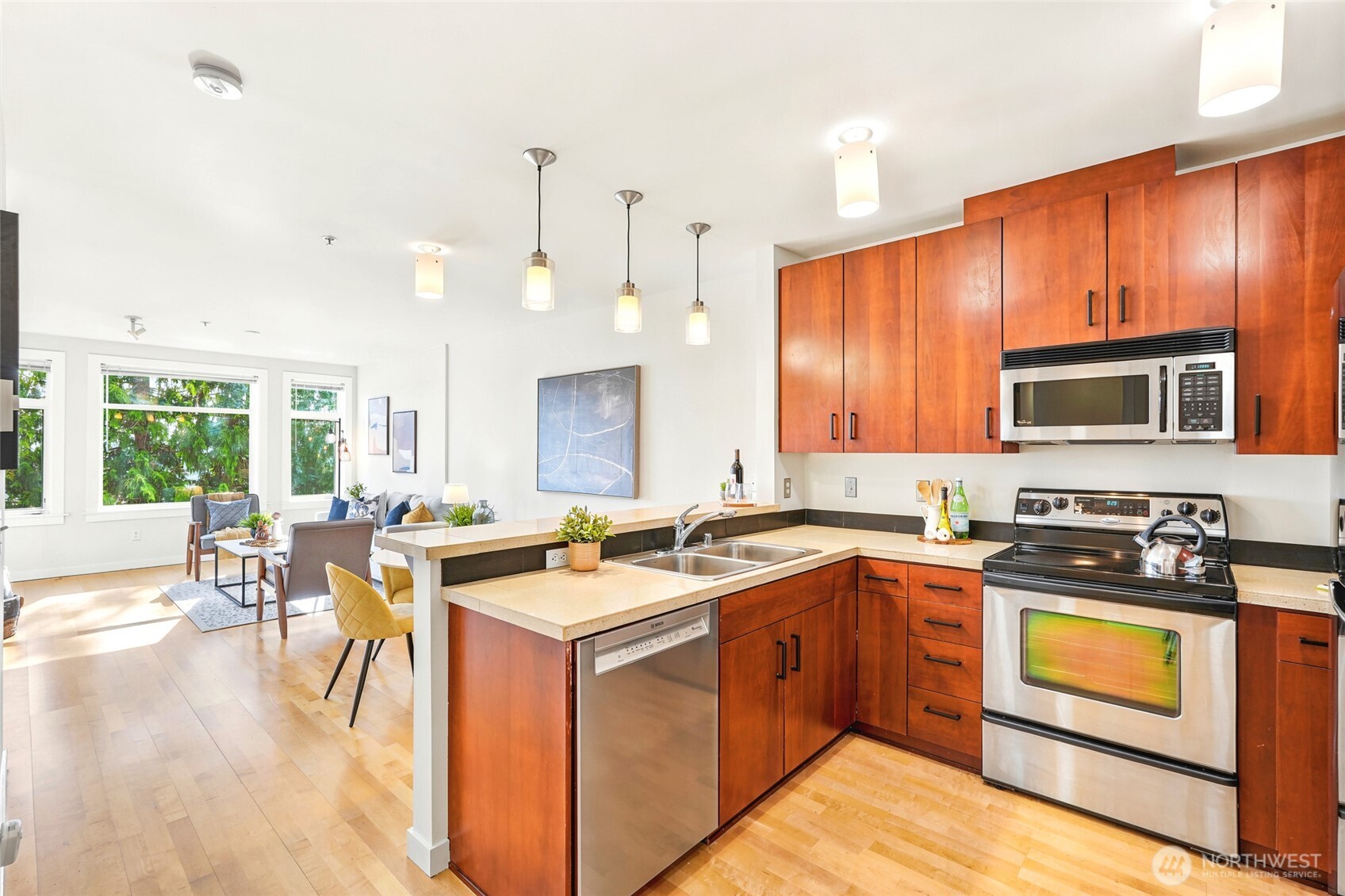 655 Crockett Street #B203, Seattle, WA 98109, photo 5 of 27