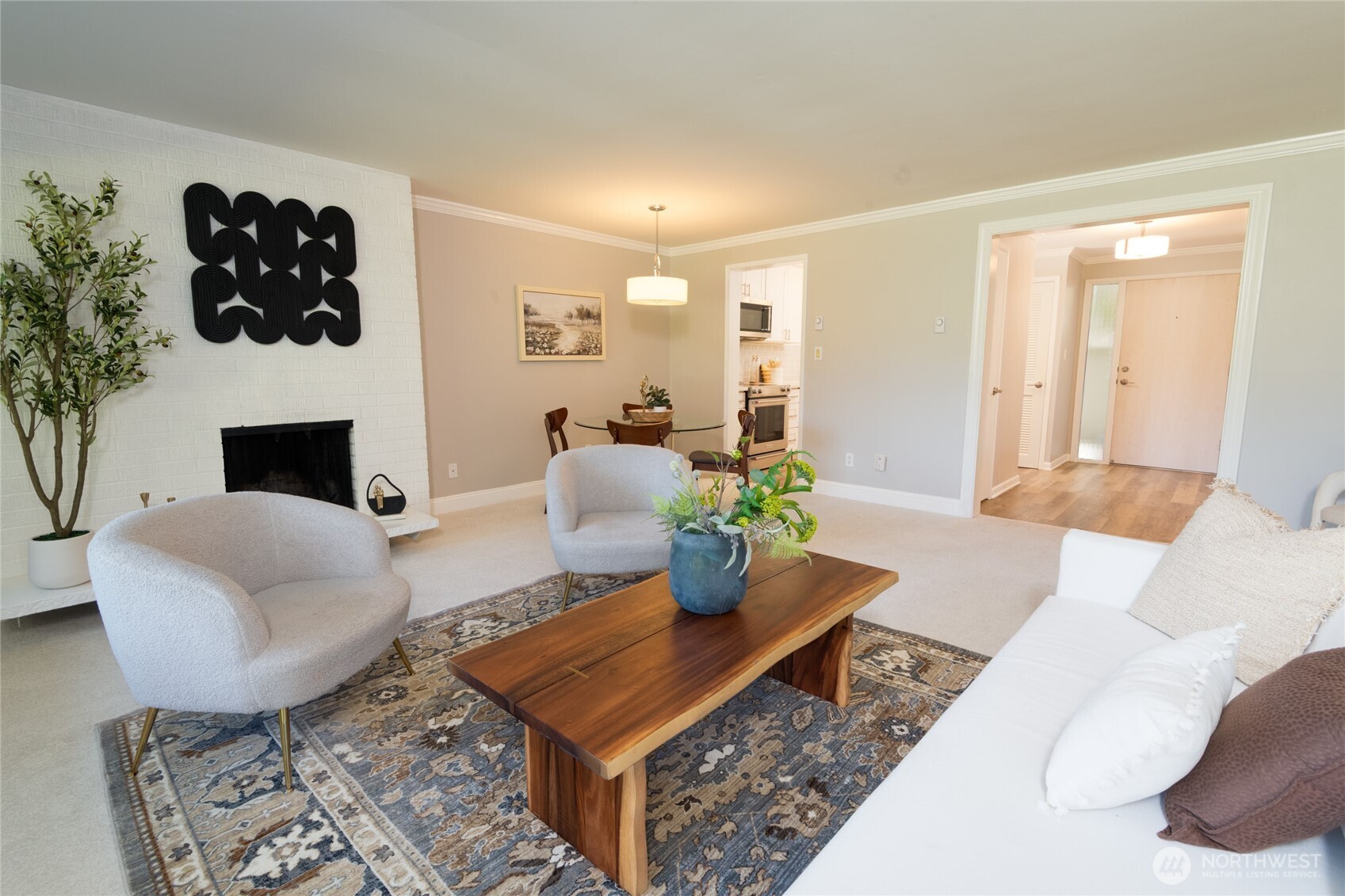 322 N 134th Street #104, Seattle, WA 98133, photo 2 of 20