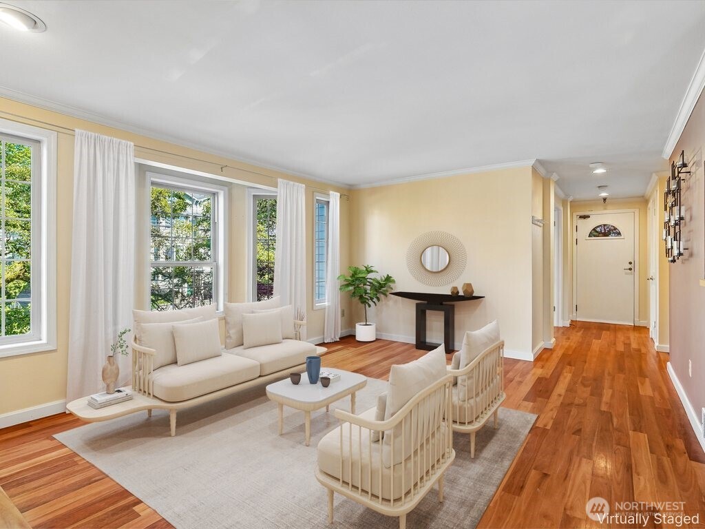 1111 10th Avenue E #20, Seattle, WA 98102, photo 3 of 29