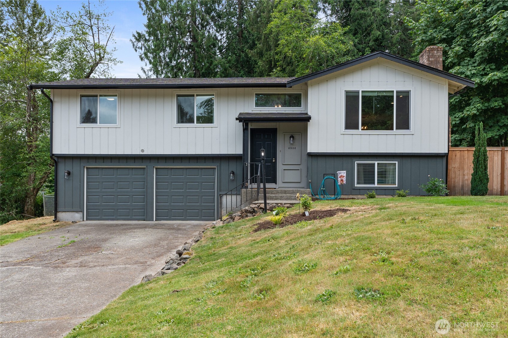 6906 43rd Street Ct NW