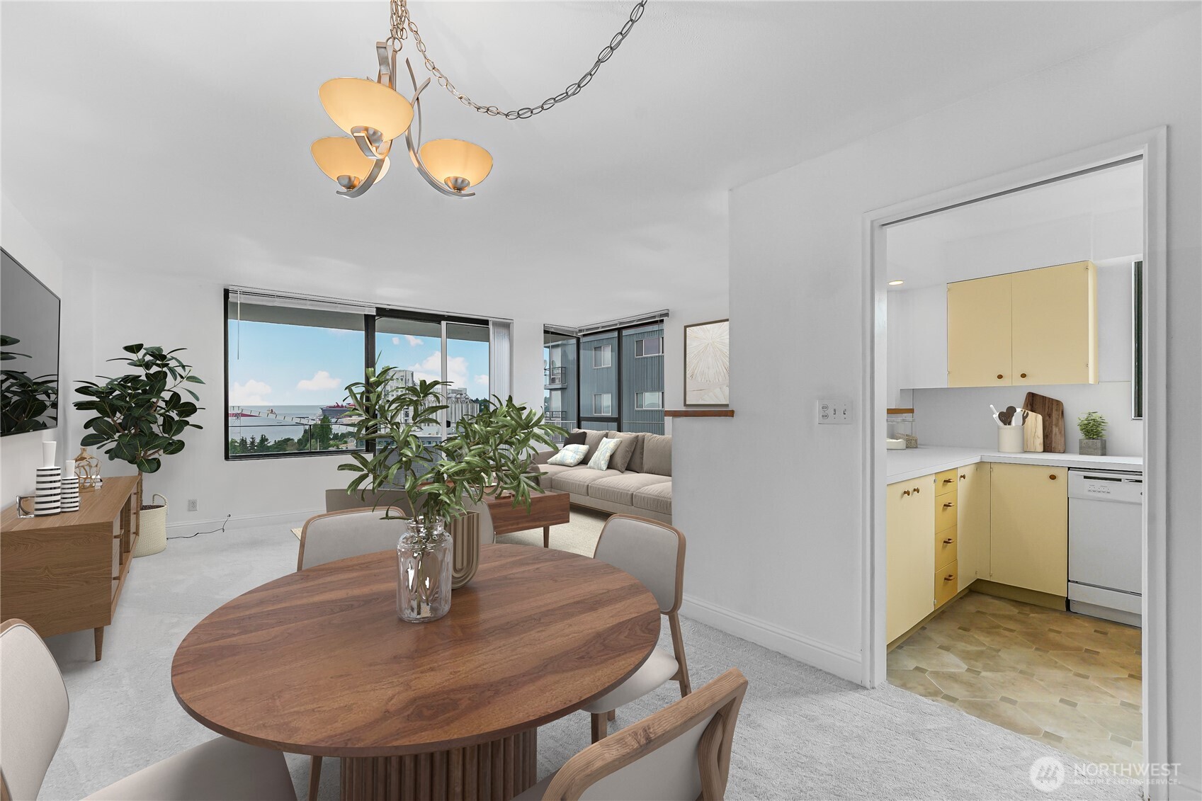 521 5th Avenue W #306, Seattle, WA 98119, photo 4 of 31