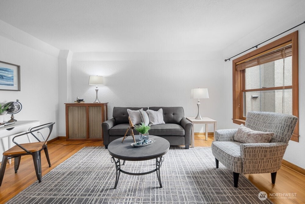519 W Roy Street #413, Seattle, WA 98119, photo 3 of 23