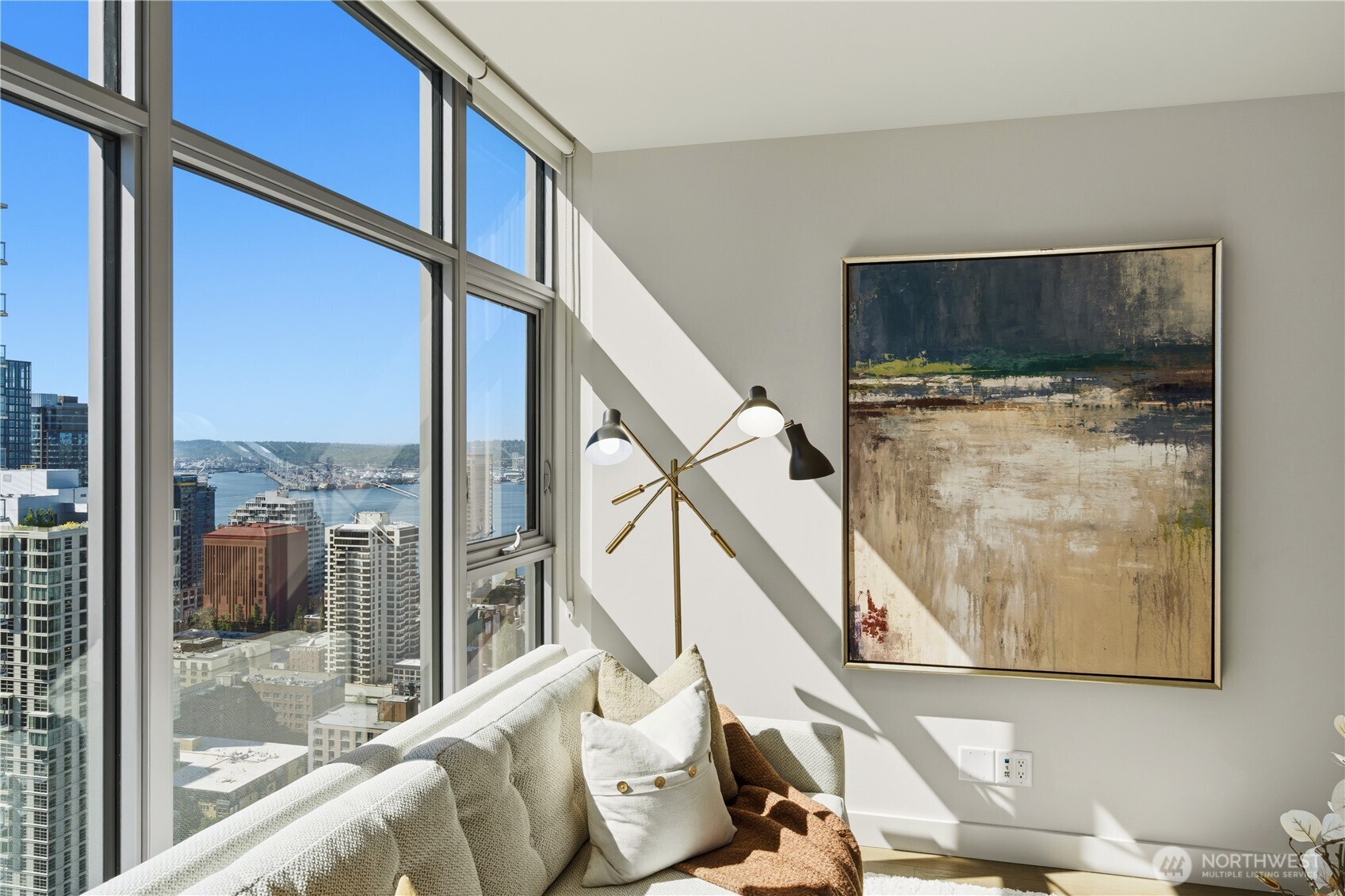 583 Battery Street #3602N