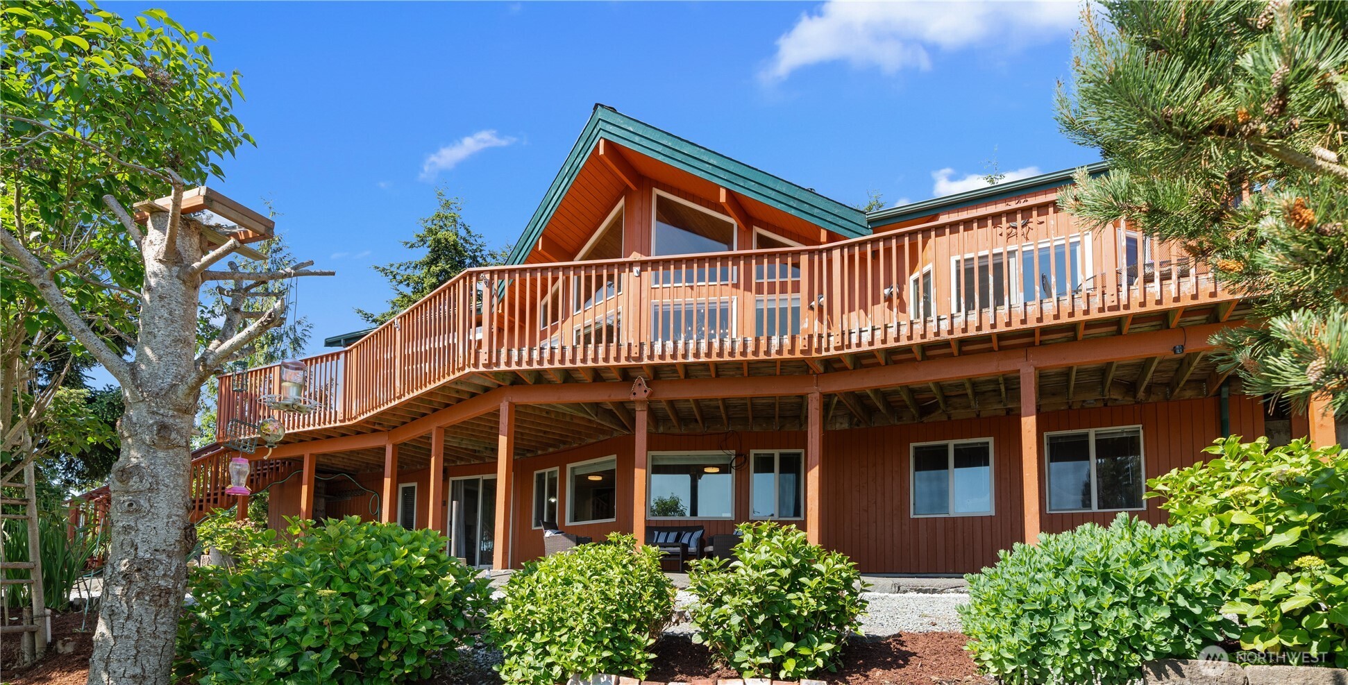 1489 Crestview Drive