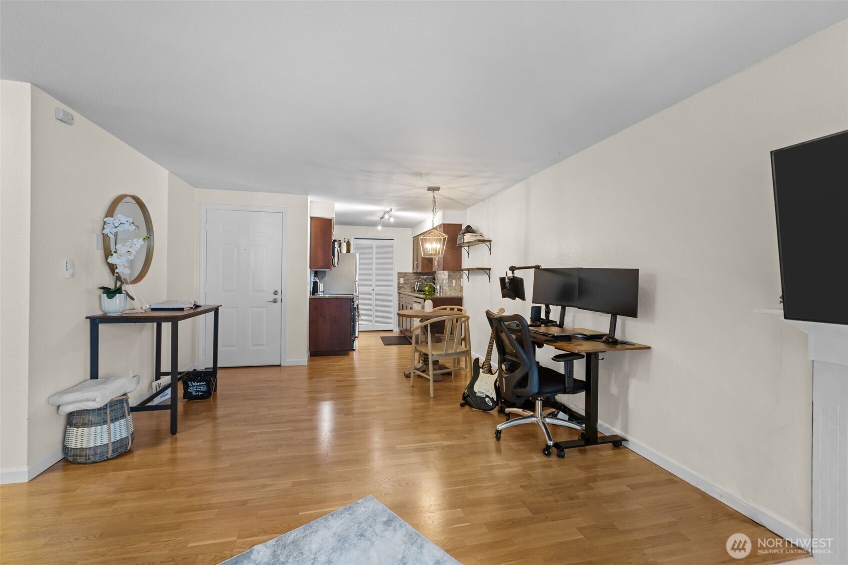 3045 20th Avenue W #209, Seattle, WA 98199, photo 5 of 34