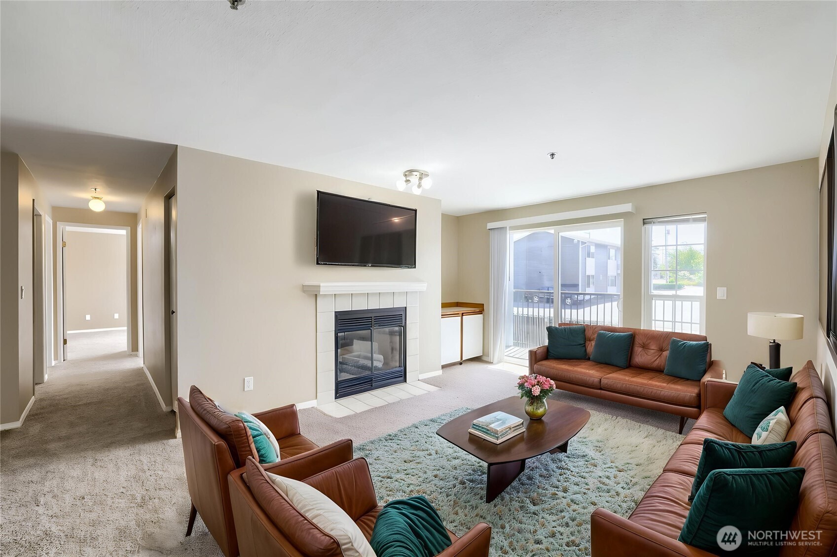 215 100th Street SW #B-204, Everett, WA 98204-2710, photo 3 of 5