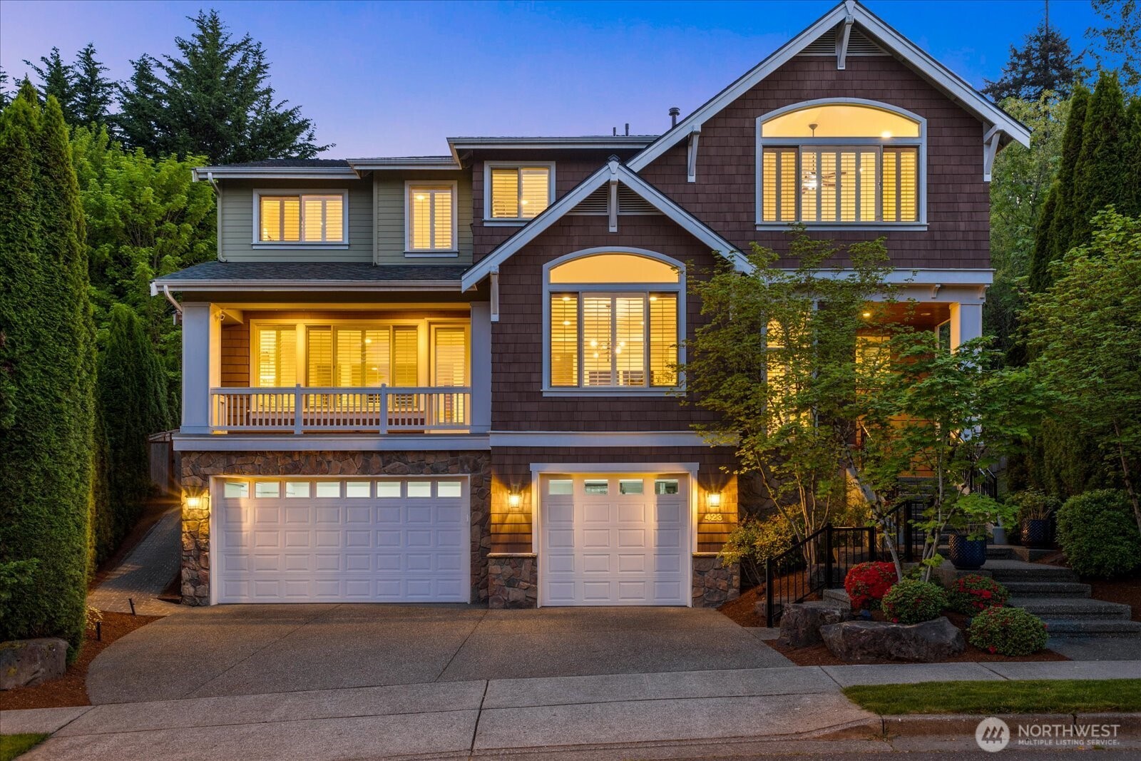 423 Sky Country Way NW